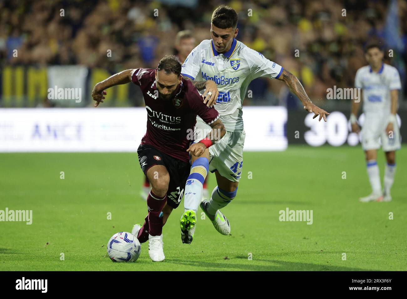 Salerno, Italy. 25th Aug, 2023. Grigoris Kastanos of US Salernitana and Enzo Barrenechea of Frosinone compete for the ball during the Serie A football match between US Salernitana and Frosinone Calcio at Arechi stadium in Salerno (Italy), September 22nd, 2023. Credit: Insidefoto di andrea staccioli/Alamy Live News Stock Photo