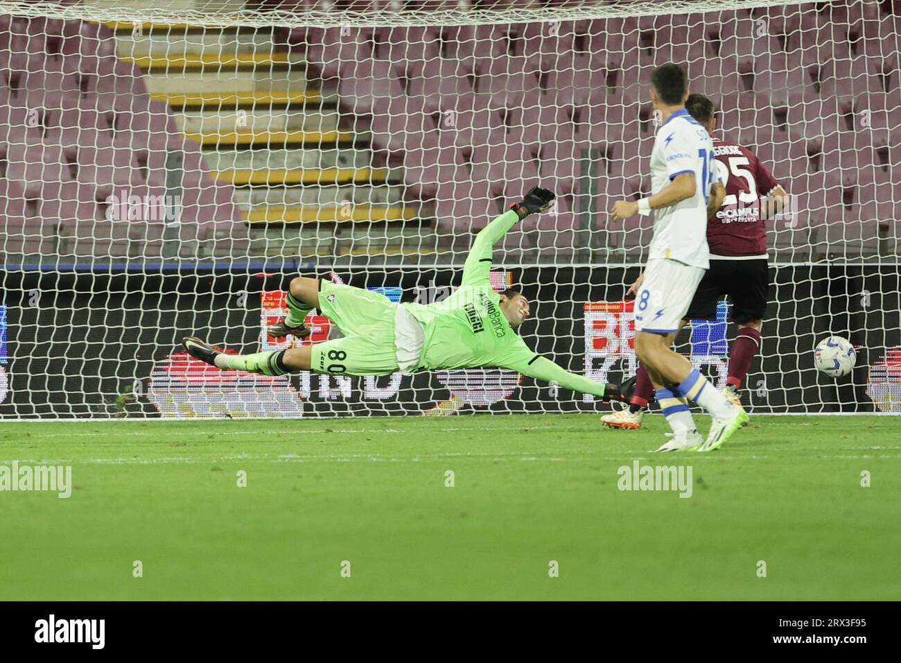Salerno, Italy. 25th Aug, 2023. Jovane Cabral of US Salernitana scores the goal of 1-1 during the Serie A football match between US Salernitana and Frosinone Calcio at Arechi stadium in Salerno (Italy), September 22nd, 2023. Credit: Insidefoto di andrea staccioli/Alamy Live News Stock Photo