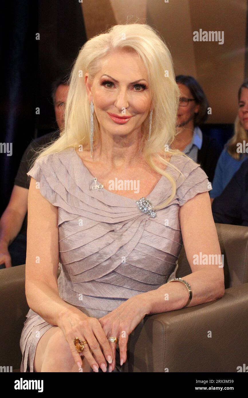 Desiree nick hi-res stock photography and images - Alamy