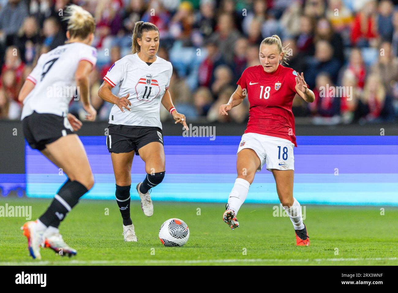 Oslo, Norway 22 September 2023 Frida Maanum of Norway controls the ball during the UEFA Womens Nations League Group A2 match between Norway and Austria held at the Ullevaal Stadion in Oslo, Norway credit: Nigel Waldron/Alamy Live News Stock Photo