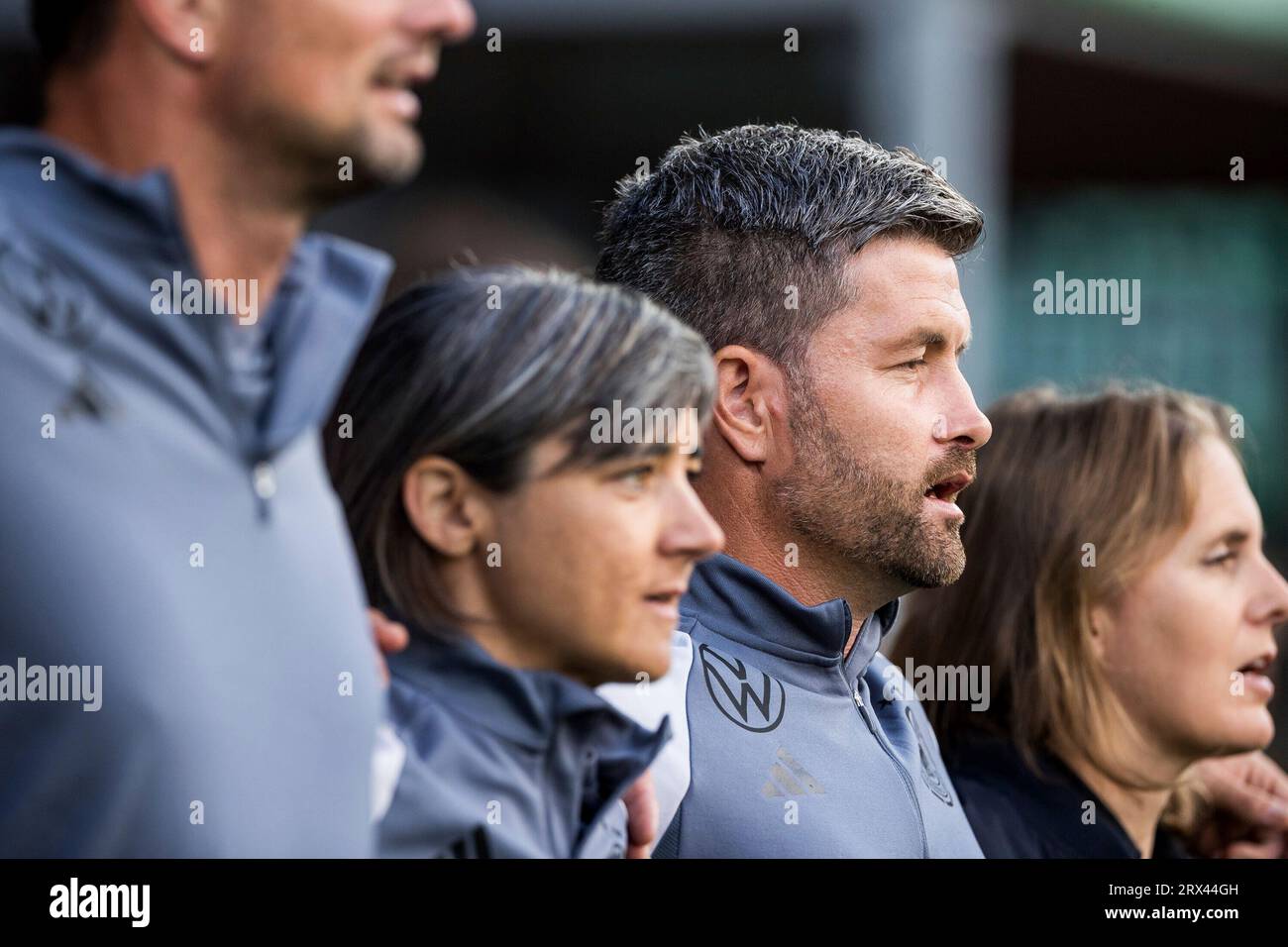 Michael Urbansky (Asistenstrainer Deutschland) waehrend der Hymne UEFA