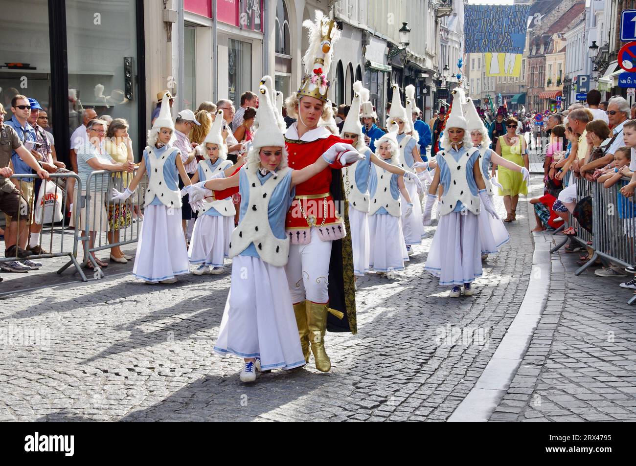 Folklore dance belgium hi-res stock photography and images - Alamy