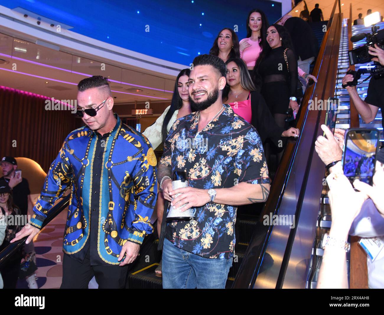 September 21, 2023, Alantic City, NJ, USA: Michael â€œThe Situationâ€ Sorrentino, Paul â€œPauly Dâ€ DelVecchi, Deena Nicole Cortese, Nicole â€œSnookiâ€ Polizzi, Angelina Pivarnick and Jenni â€œJWowwâ€ Farley attend Vinny Guadagnino's Chippendales Atlantic City debut at Hard Rock Hotel and Casino in Atlantic City, NJ. (Credit Image: © Photo Image Press via ZUMA Press Wire) EDITORIAL USAGE ONLY! Not for Commercial USAGE! Stock Photo