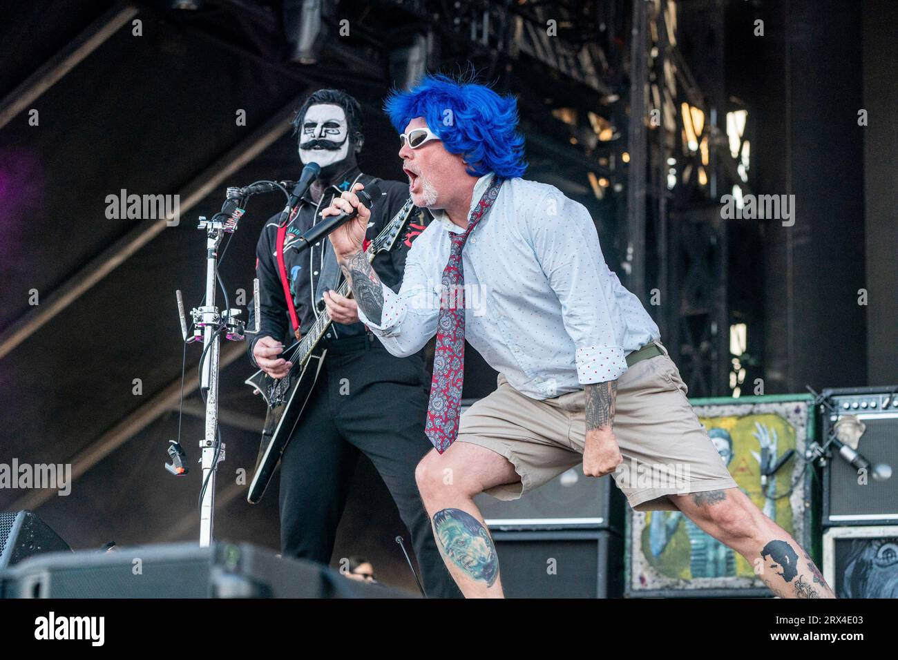 Wes Borland, left, and Fred Durst of Limp Bizkit perform during Louder