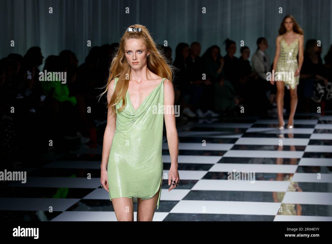 Milan, Italien. 22nd Sep, 2023. VERSACE Spring/Summer 2024 Runway ...