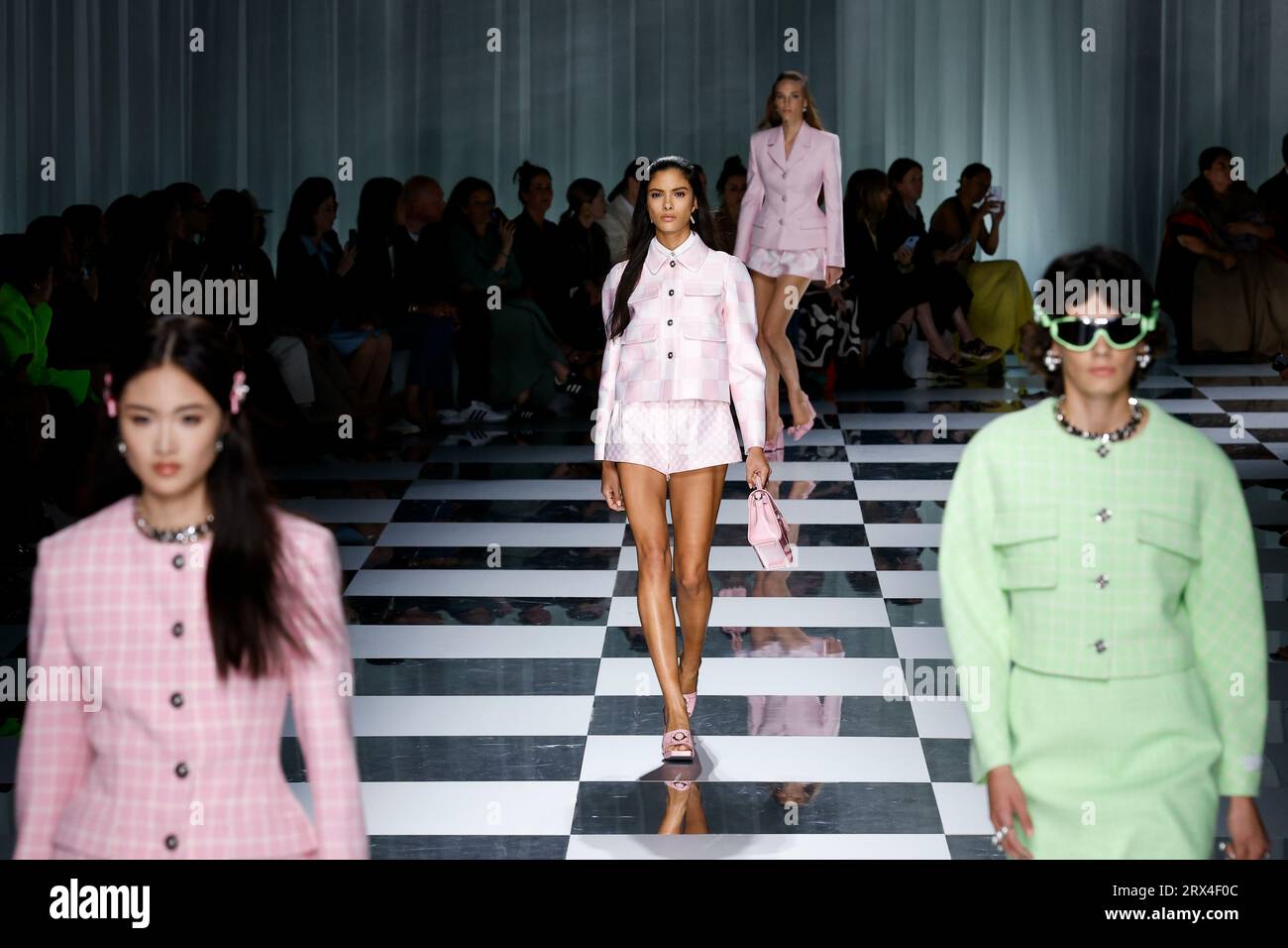 Milan, Italien. 22nd Sep, 2023. VERSACE Spring/Summer 2024 Runway ...