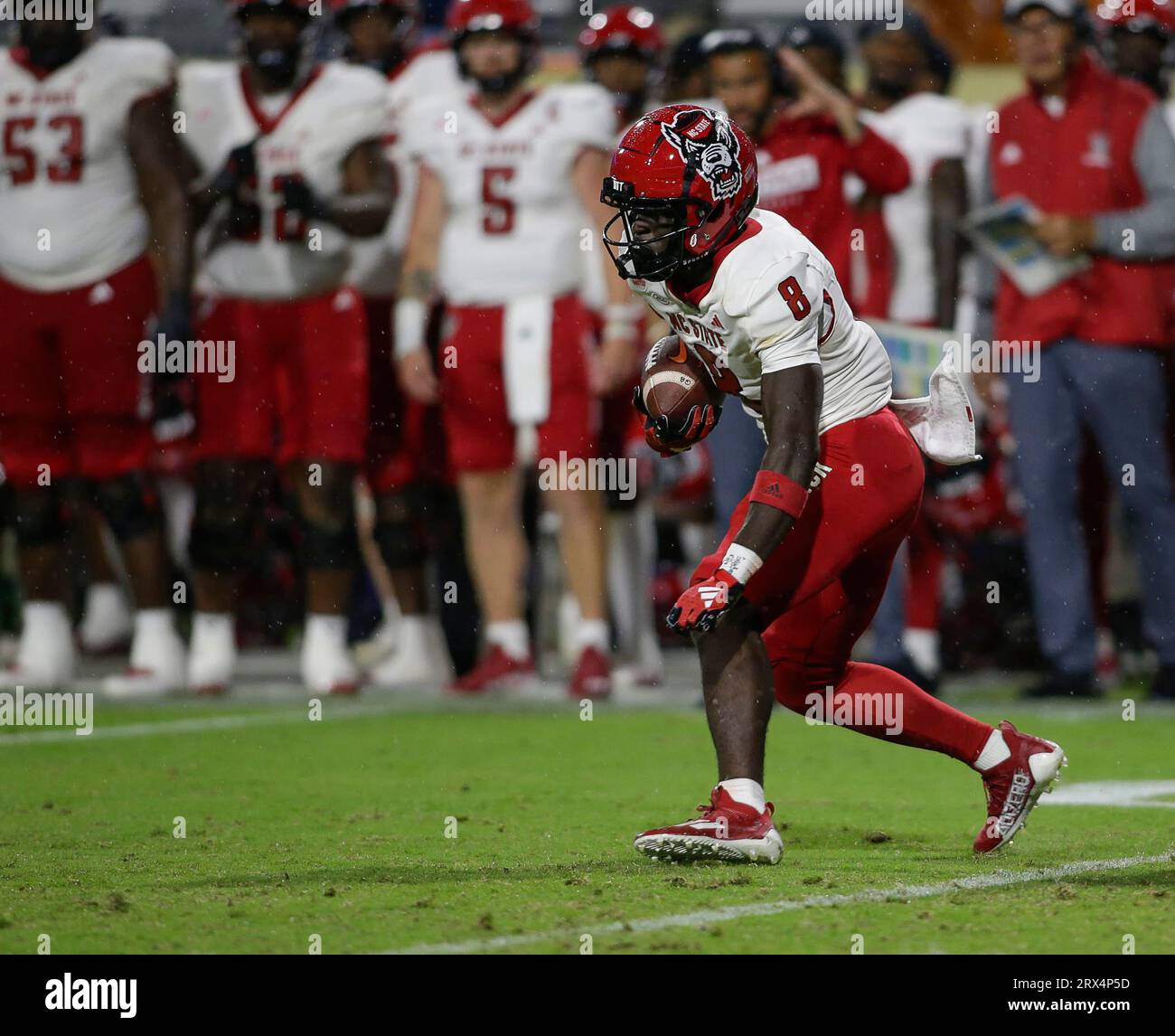 Charlottesville, Virginia, USA. 22nd Sep, 2023. NC State Wolfpack WR #8 Julian Gray runs with the ball during NCAA football game between the University of Virginia Cavaliers and the NC State Wolfpack at Scott Stadium in Charlottesville, Virginia. Justin Cooper/CSM/Alamy Live News Stock Photo