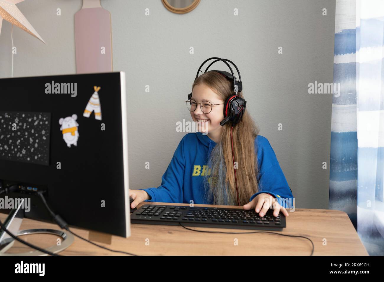 Children playing game table hi-res stock photography and images - Alamy