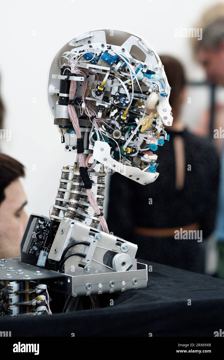 Anthropomorphic robot hi-res stock photography and images - Alamy