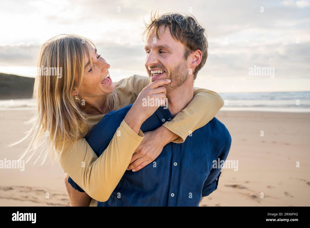 Cheerful man woman enjoying hi-res stock photography and images - Alamy