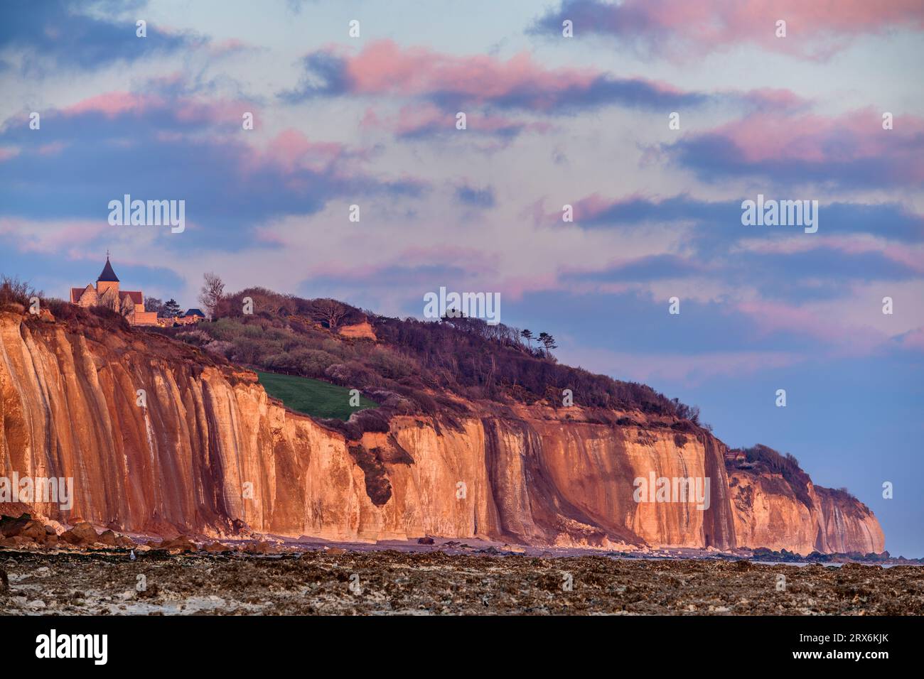 Sea cliffs cloudy sky cliff hi-res stock photography and images - Alamy