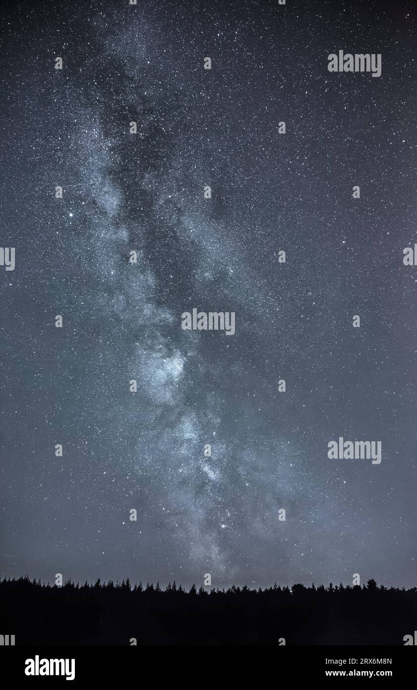 Starry night sky hi-res stock photography and images - Alamy