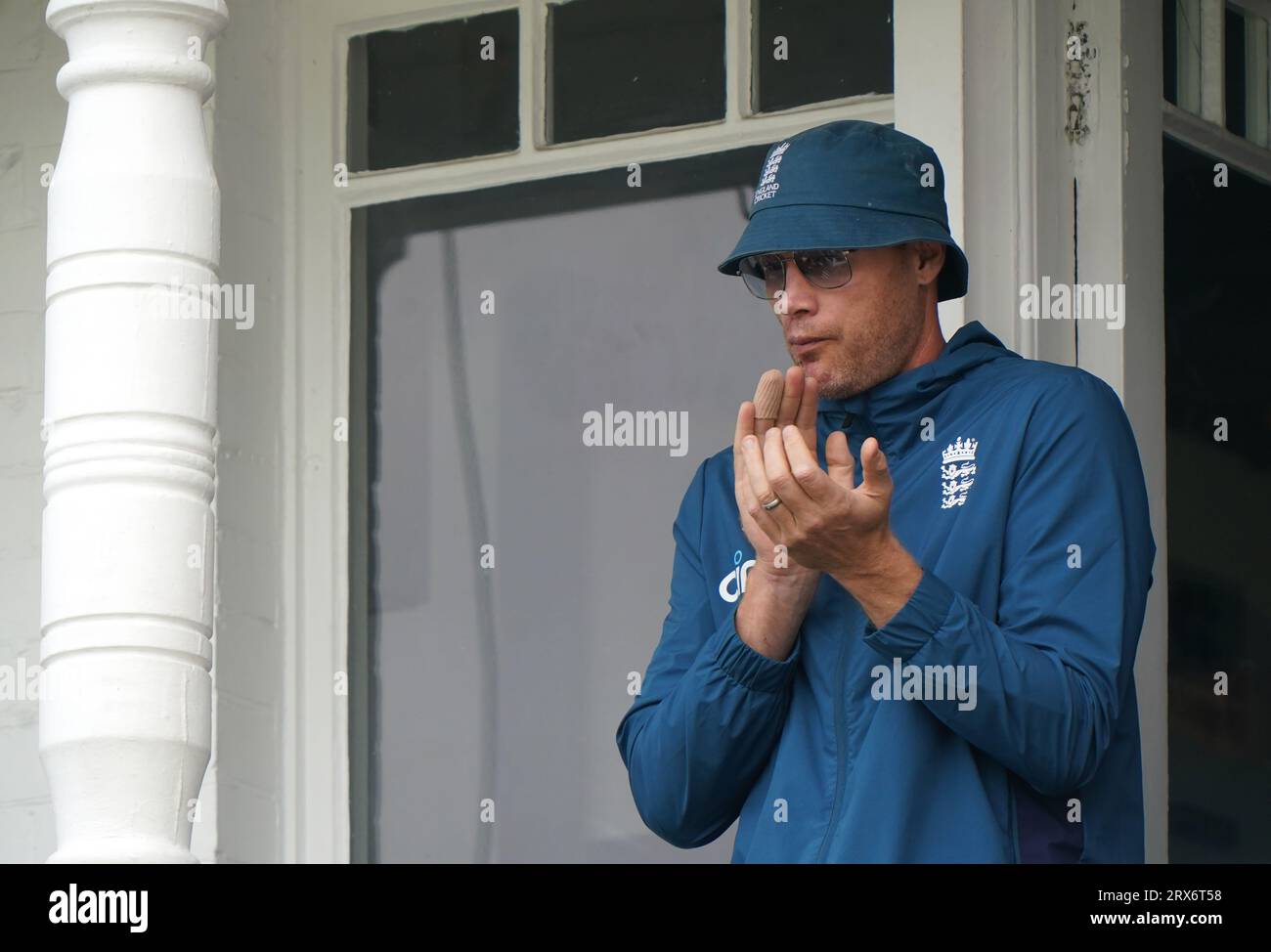 Freddie Flintoff applauds from the balcony during the second Metro Bank One Day International match at Trent Bridge, Nottingham. Picture date: Saturday September 23, 2023. Stock Photo