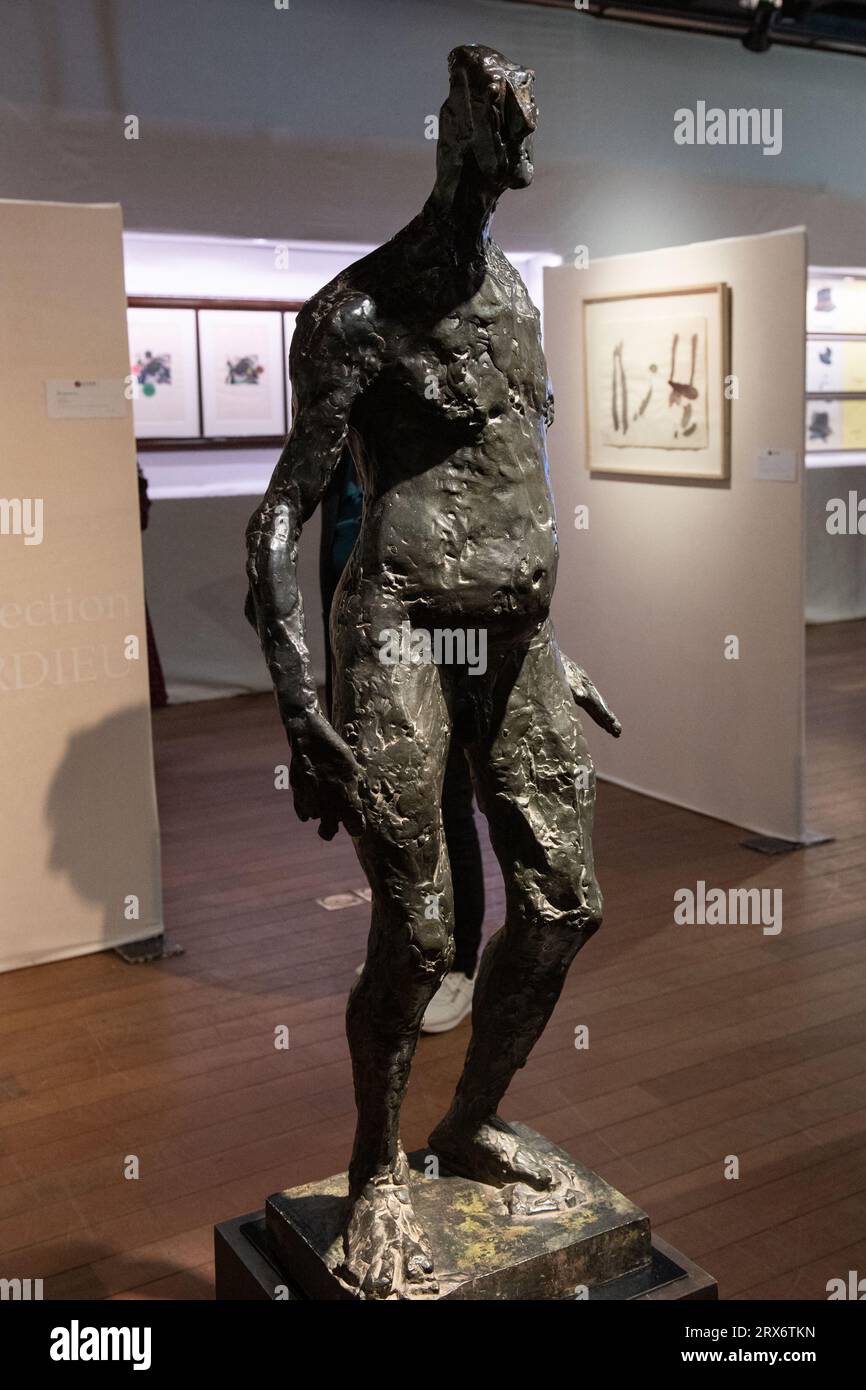 Paris, France. 23rd Sep, 2023. L'Homme Qui Marche par Germaine Richier (estimee entre 500 000 et