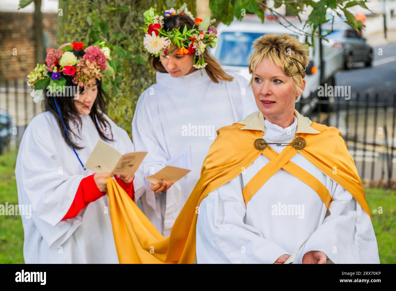 London, UK. 23rd Sep, 2023. The 'Lady' of the ceremony brings flowers