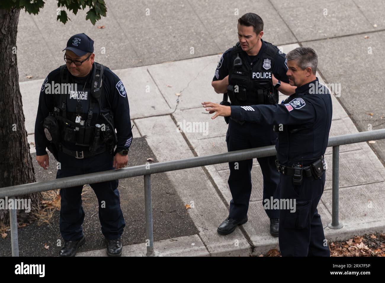 Seattle, USA. 23 Sep, 2023. Early in the morning police and fire