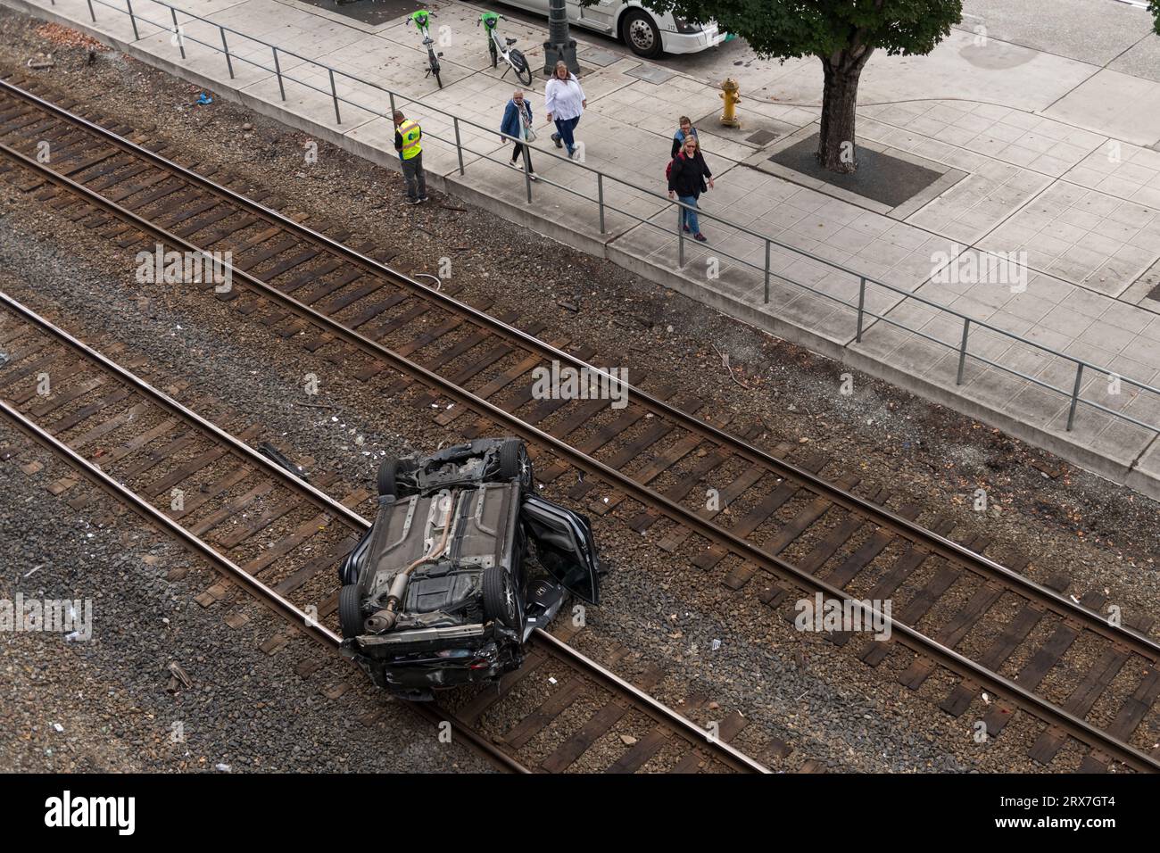 Seattle, USA. 23 Sep, 2023. Early in the morning police and fire