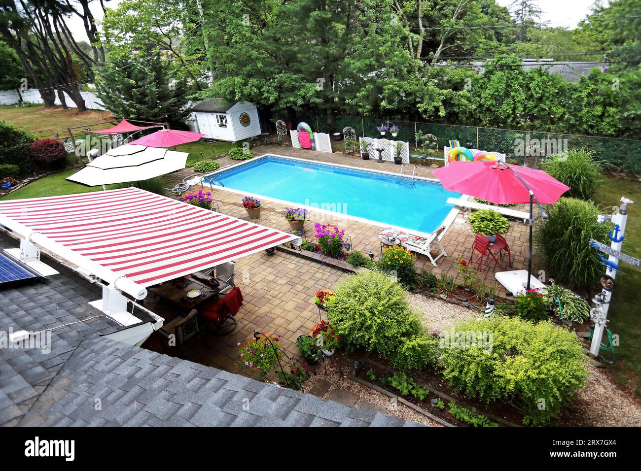 Backyard inground pool and patio, Long Island, NY Stock Photo Alamy