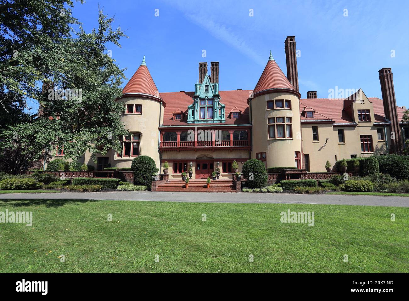Coindre Hall Gold Coast mansion, now a wedding venue, Huntington, Long Island, NY Stock Photo