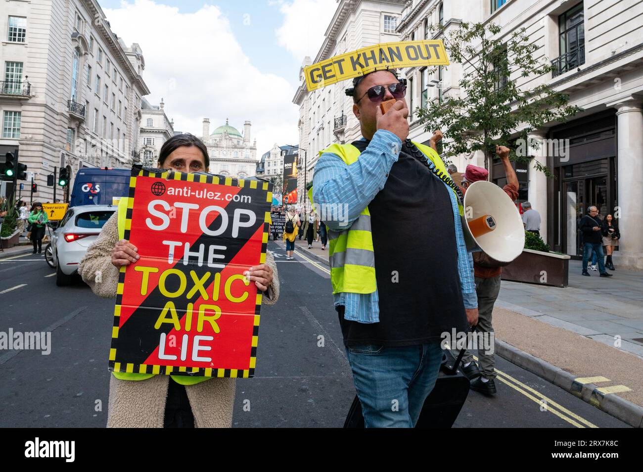 London, UK. 23 September 2023. Thousands march for the World Wide Rally ...