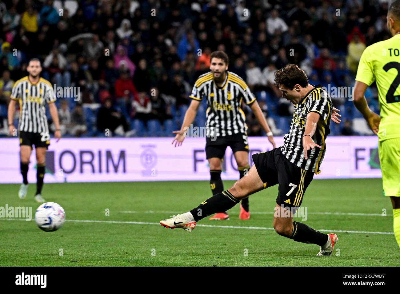Reggio Emilia, Italy. 23rd Sep, 2023. Federico Chiesa of Juventus FC scores the goal of 2-2 for his side during the Serie A football match between US Sassuolo and Juventus FC at Citta del Tricolore stadium in Reggio Emilia (Italy), September 23rd, 2023. Credit: Insidefoto di andrea staccioli/Alamy Live News Stock Photo