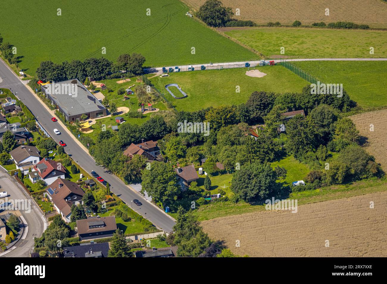 Aerial view, Waldorf kindergarten Vilvoorder Straße, playground and