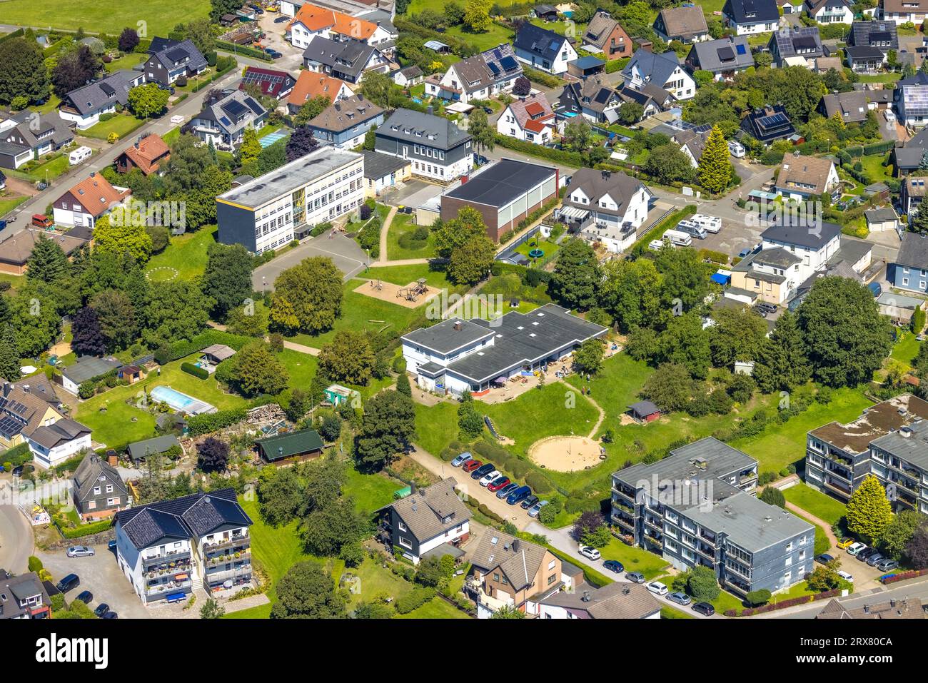 Elementary school ruggeberg hi-res stock photography and images - Alamy