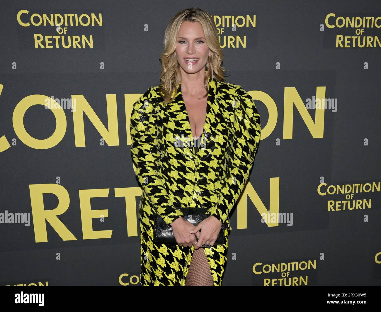 beverly-hills-california-usa-21st-sep-2023-natasha-henstridge-los