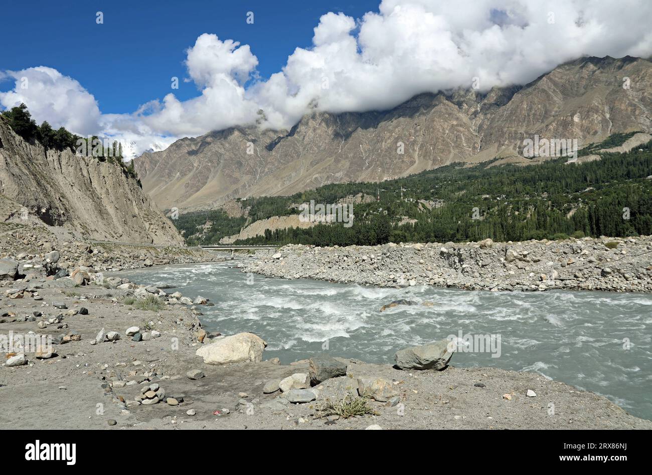 Hunza River flowing through the Nagar Valley in northern Pakistan Stock Photo