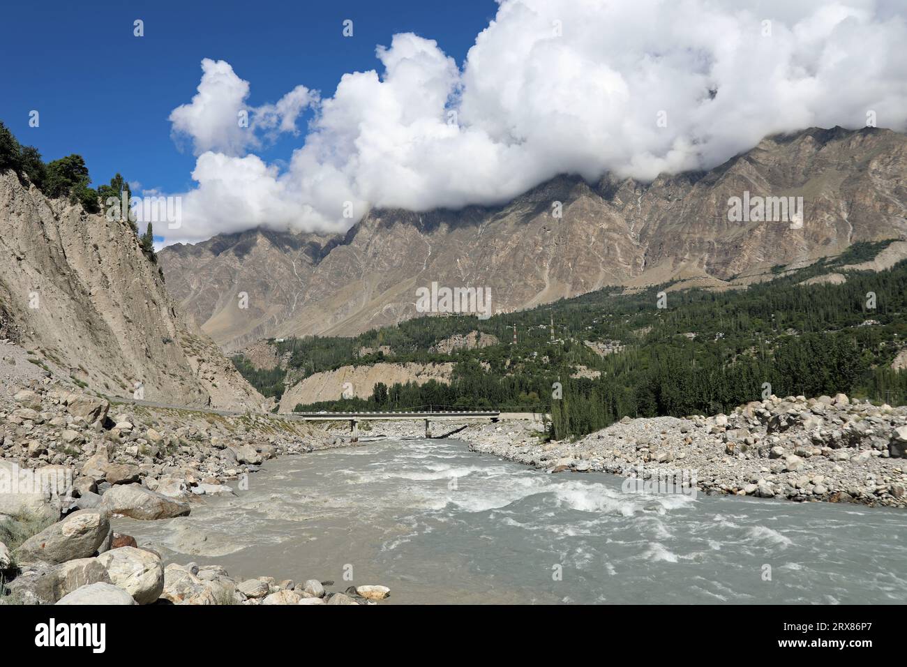 Hunza River flowing through the Nagar Valley in northern Pakistan Stock Photo