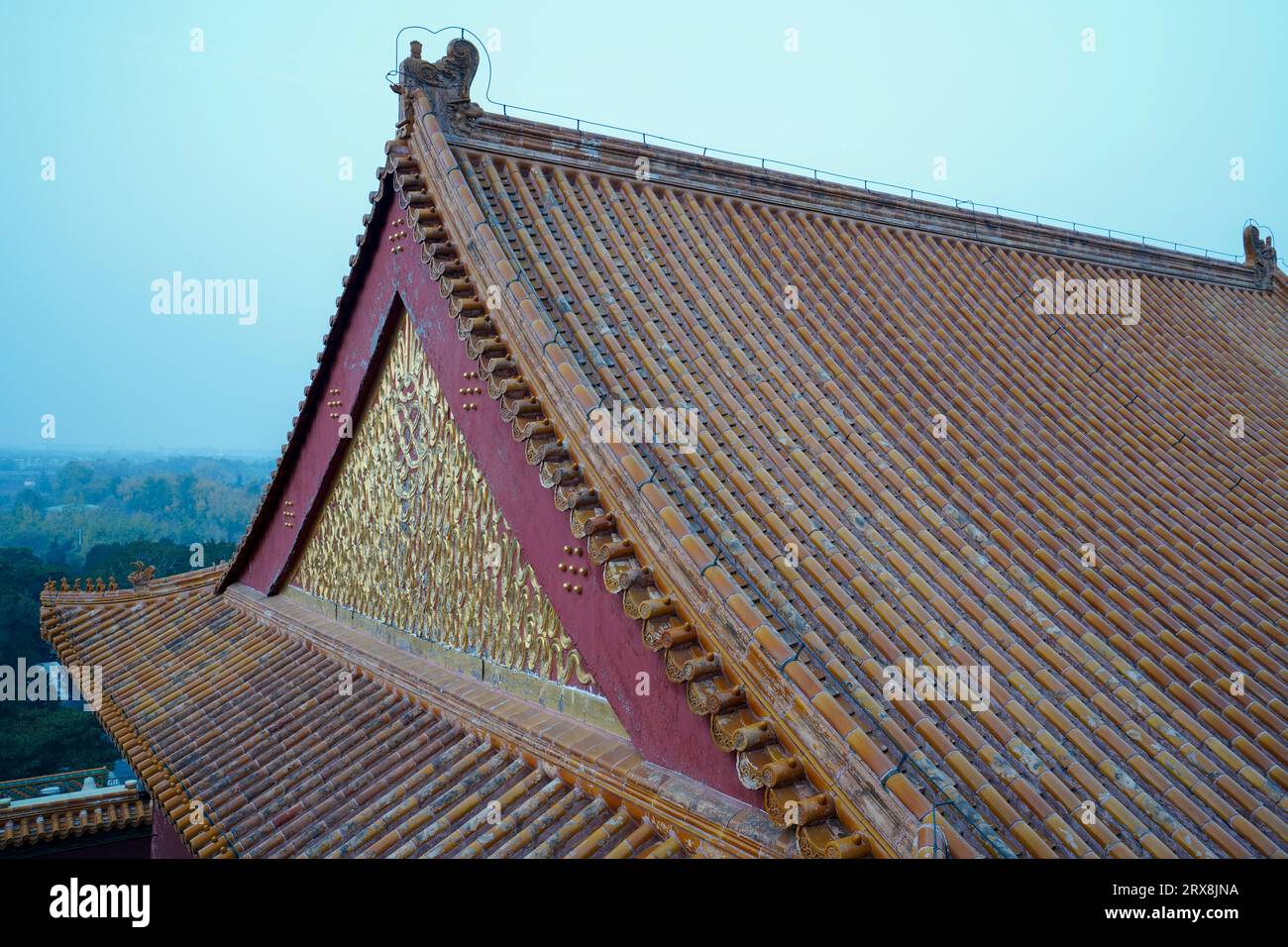 Chinese glazed roof tile ridge of Tibetan Buddhism Ancient Architecture ...