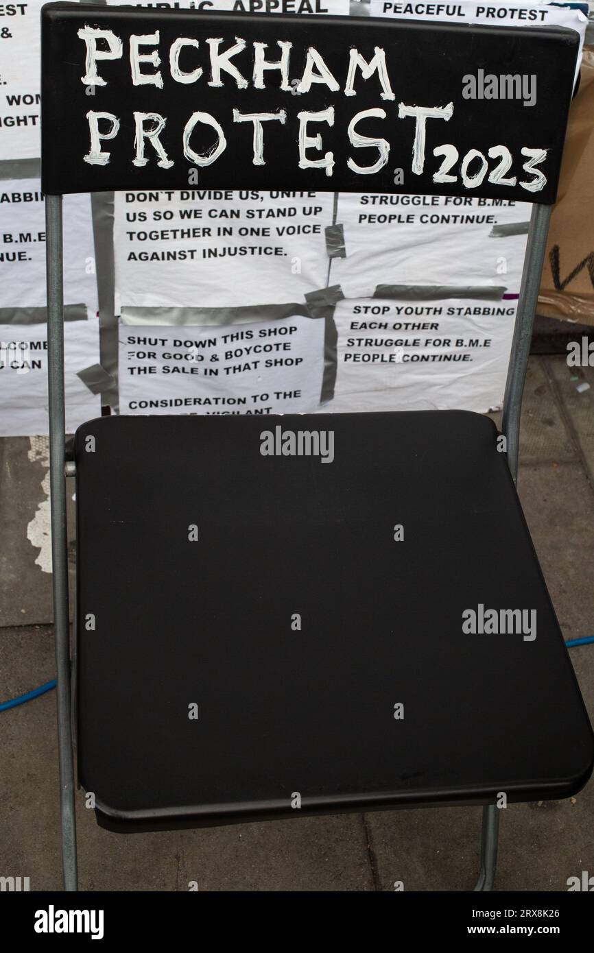 London, UK. 23rd Sep, 2023. Inscriptions seen on the wall outside