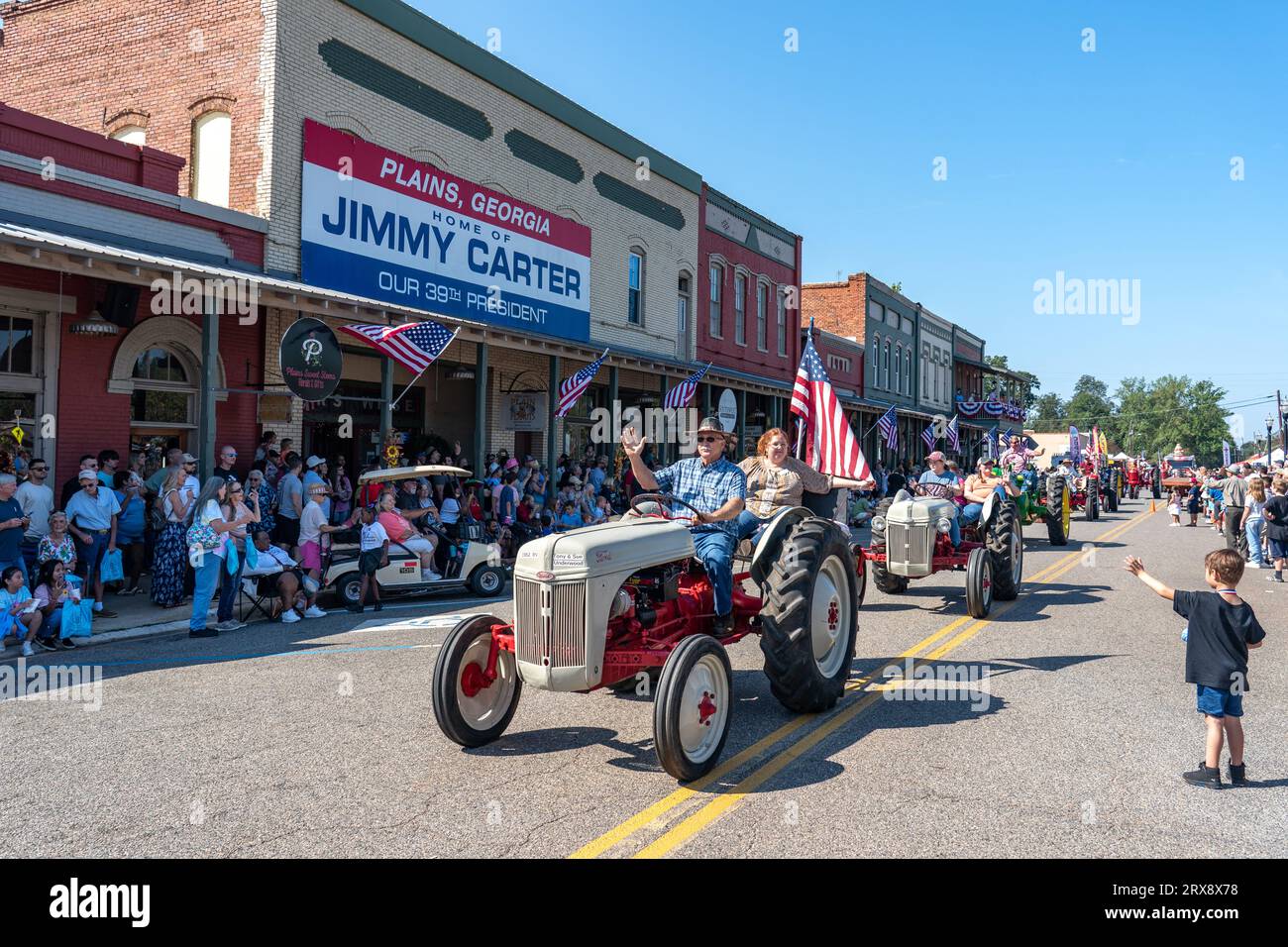 Plains, United States. 23rd Sep, 2023. Antique farm tractors process