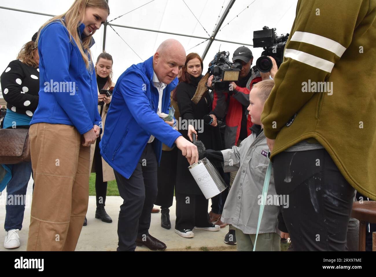New Zealand. 24th Sep, 2023. National leader Chris Luxon offers a ...