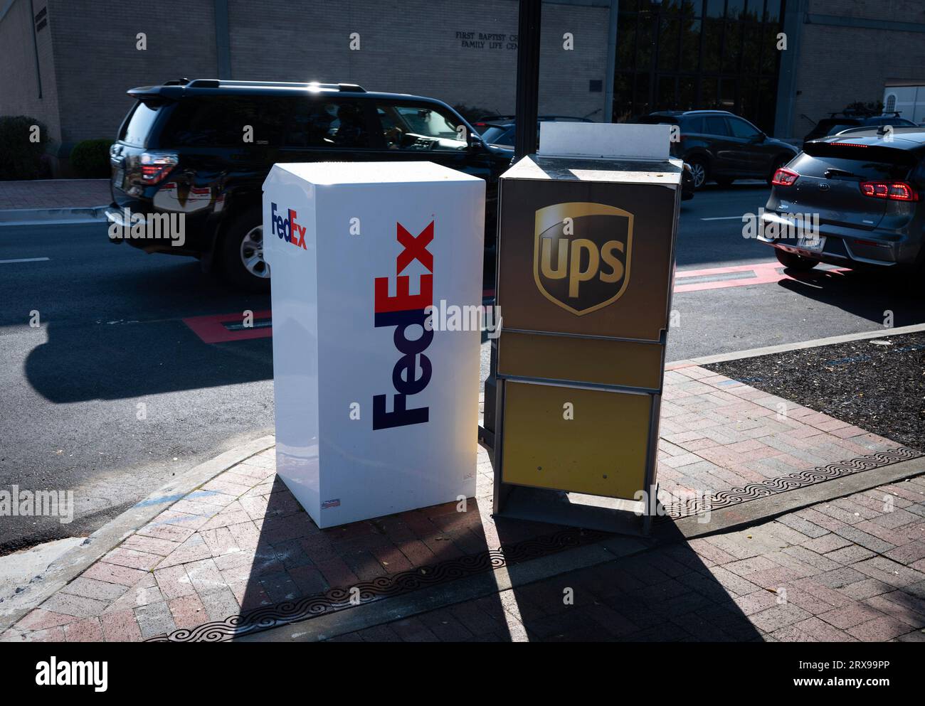 Marietta, USA. 23rd Sep, 2023. Federal Express (FedEx) and UPS