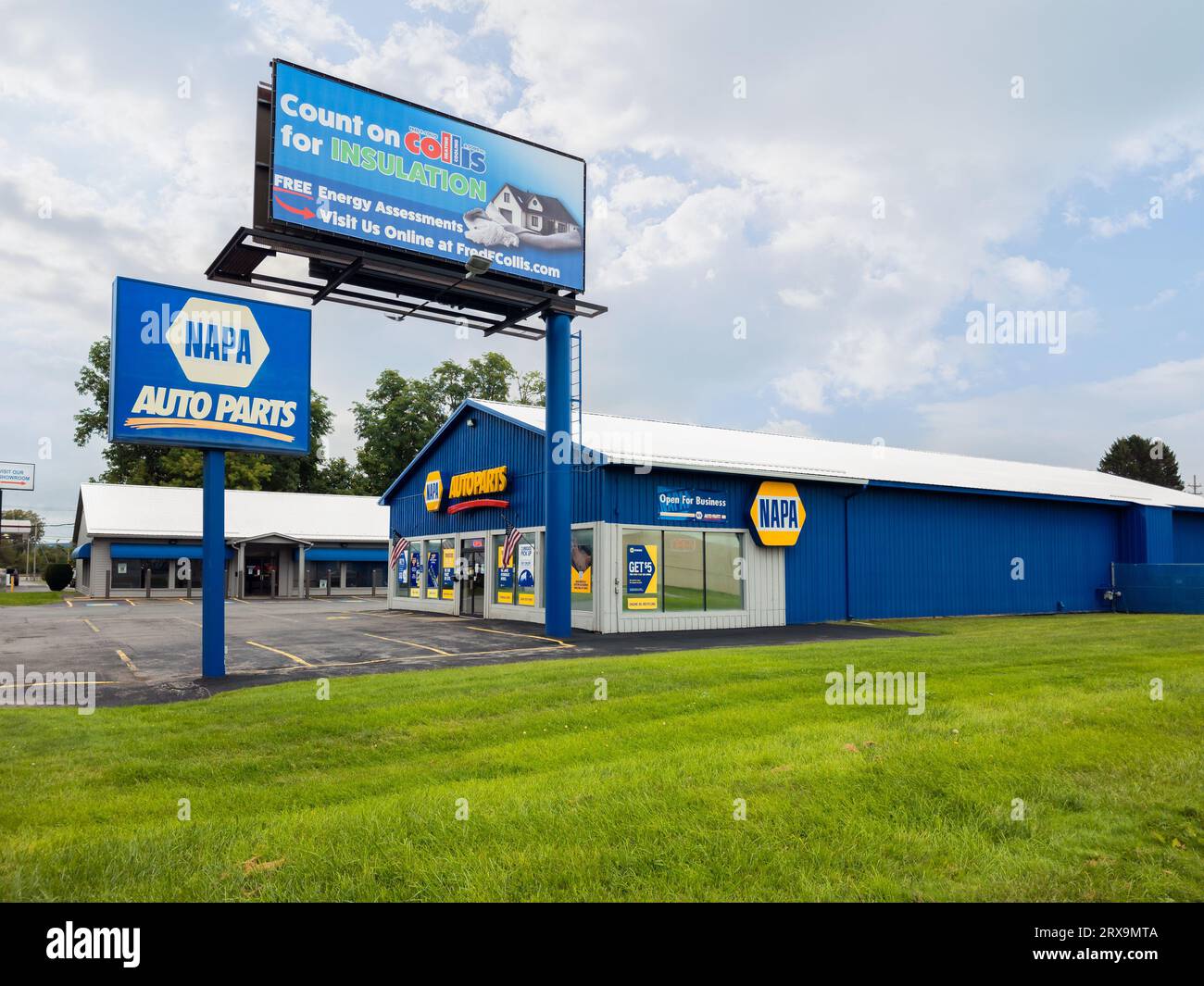 Yorkville, New York Sep 9, 2023 Lateral Landscape View of Napa Auto