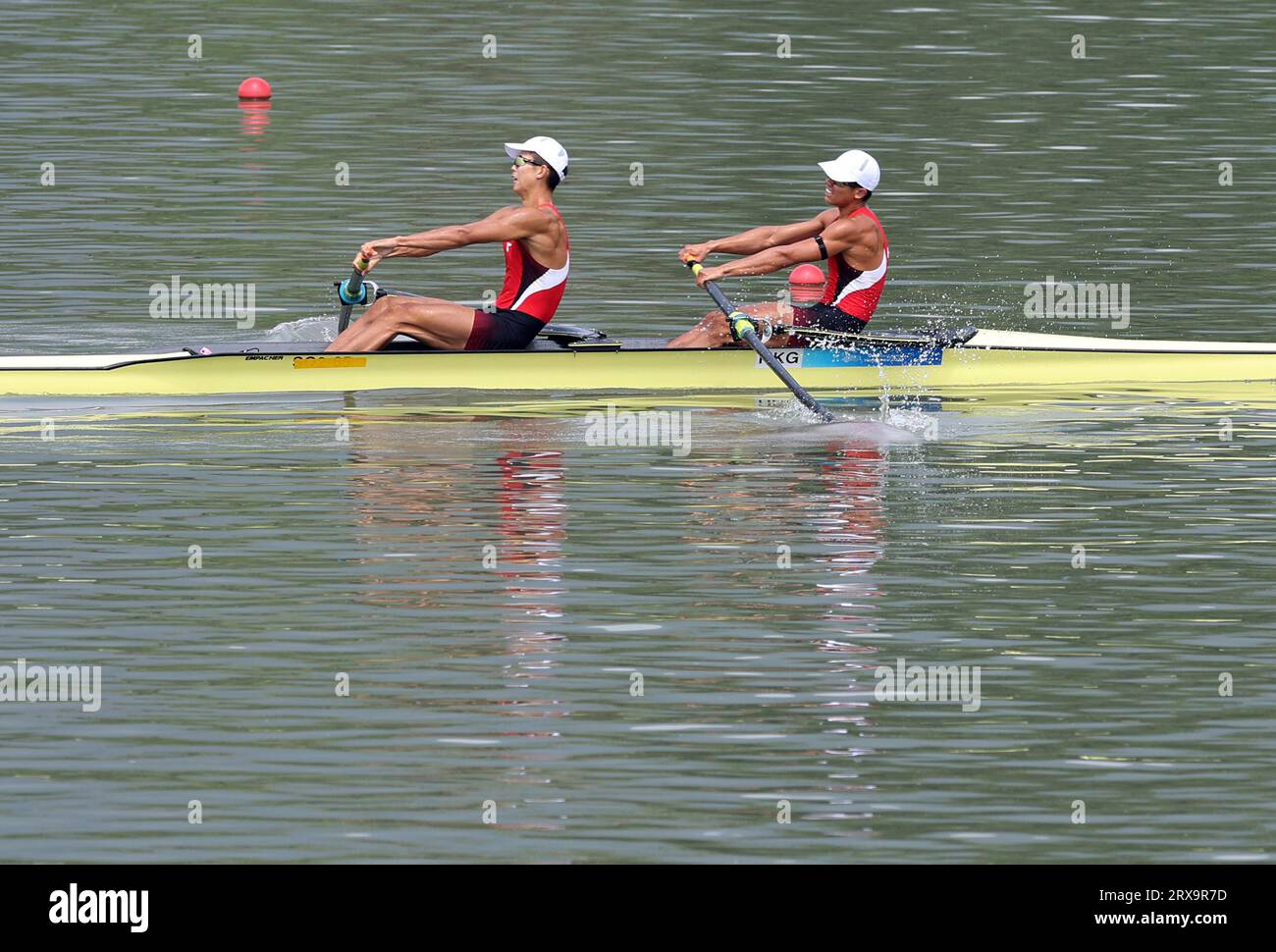 Hangzhou, China's Zhejiang Province. 24th Sep, 2023. Lam San Tung (R ...