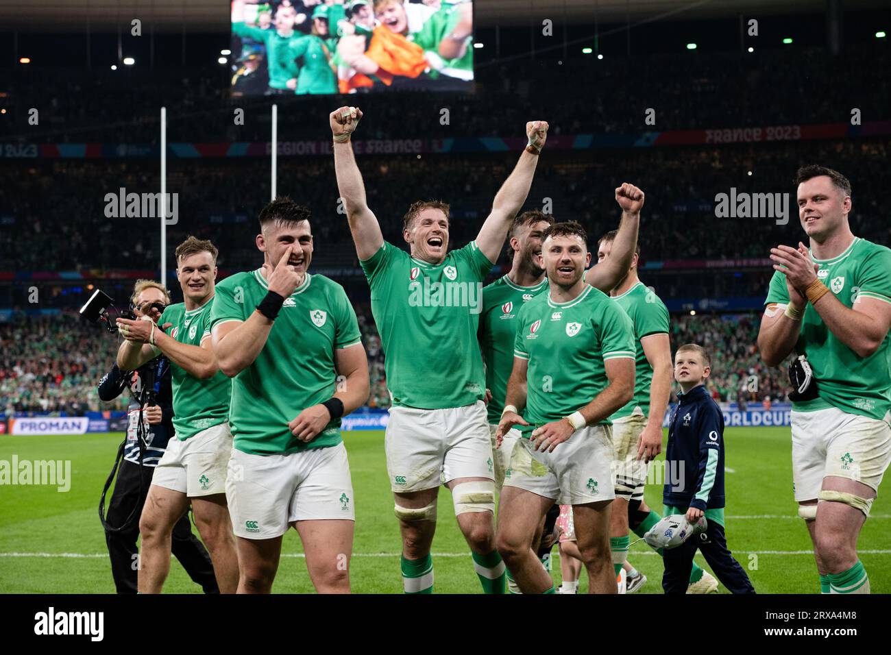 Ireland Players celebrate at the end of the 2023 Rugby World Cup Pool B match between South Africa and Ireland at the Stade de France in Saint-Denis, France on September 23, 2023. Credit: Yuka Shiga/AFLO/Alamy Live News Stock Photo