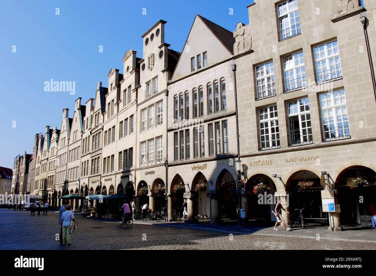 Shops at Prinzipalmarkt, town houses, gabled houses, arcades, arcades