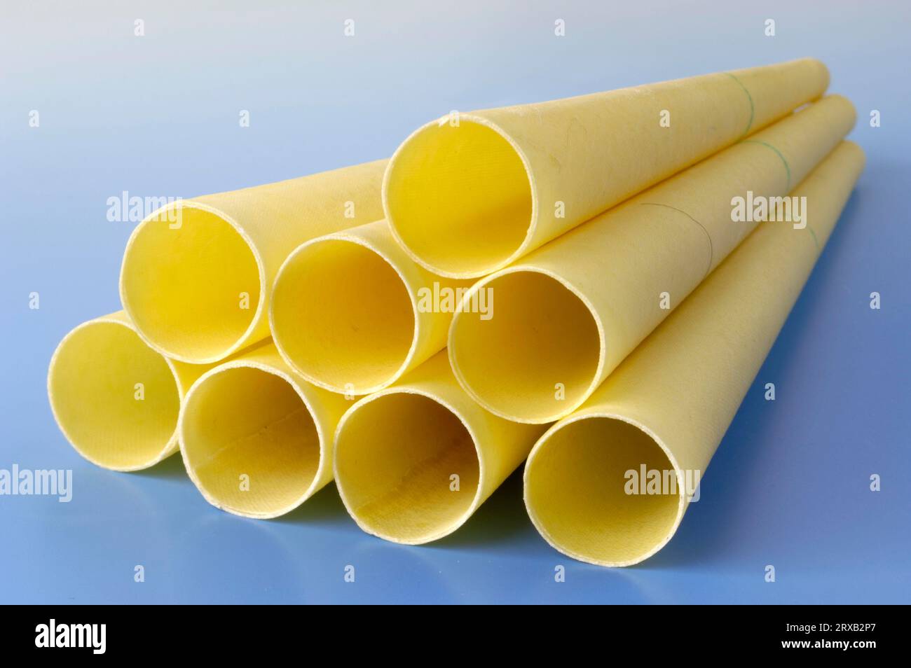 Ear candles, clipping, object, ringing in the ears, tinnitus, ear