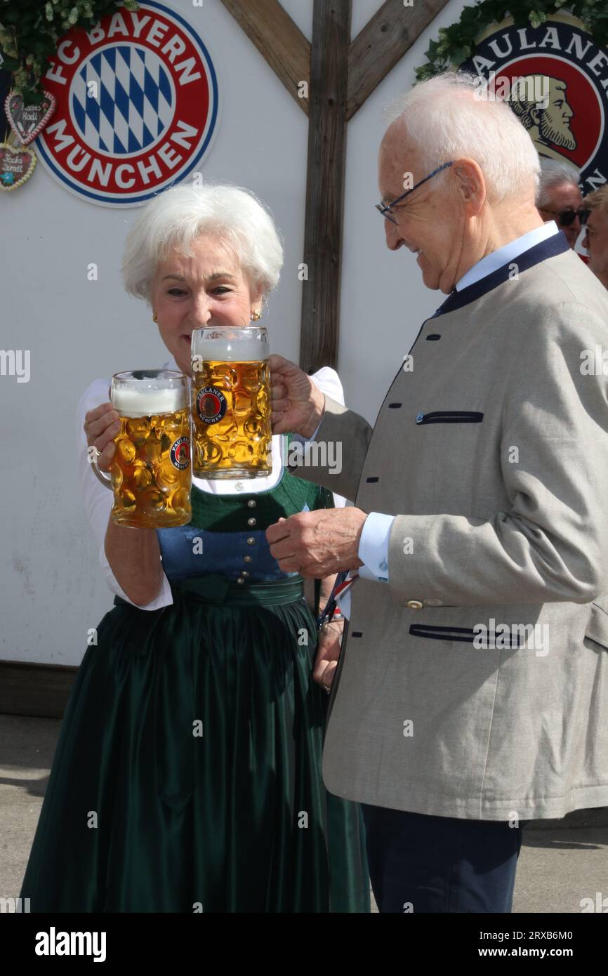 munich-germany-24-september-2023-edmund-stoiber-and-wife-karin