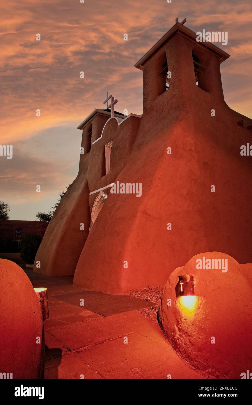 San Francisco de Asis Mission church completed in 1815. Ranchos de Taos