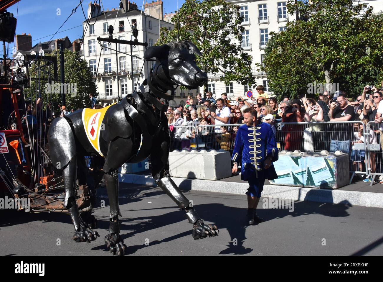 Parade Royal de Luxe, Giant muppet Xolo the dog, Nantes France Stock Photo