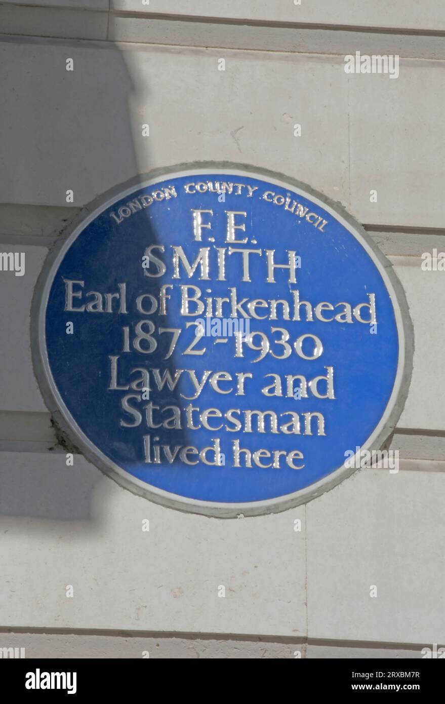 london county council blue plaque marking a home of lawyer and