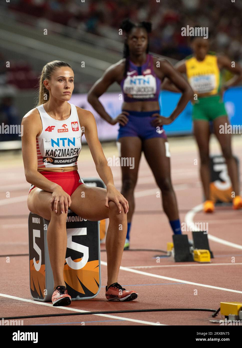 Natalia Kaczmarek Of Poland Competing In The 400m Semi Finals At The