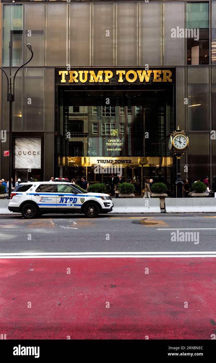 TRUMP TOWER, NEW YORK, USA, - SEPTEMBER 15, 2023.  A NYPD police car parked outside Trump Towers in New York city in a Donald J Trump arrest concept Stock Photo