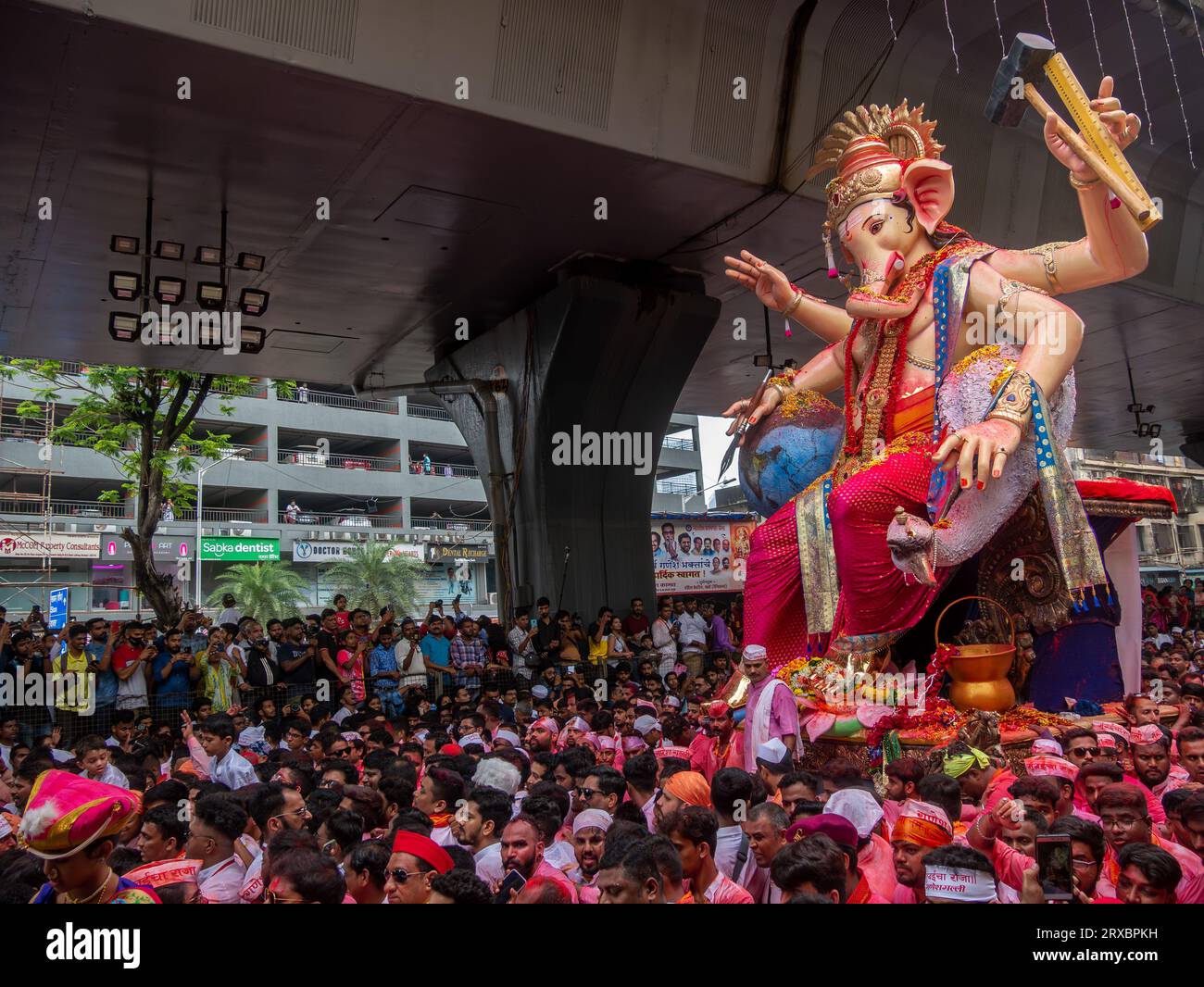 Mumbai, India - September 09,2022: Thousands of devotees bid adieu to ...