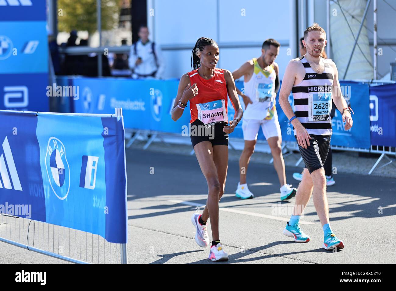 Tatyana erini yomon korish uchun qoshnisi bilan aldagan.