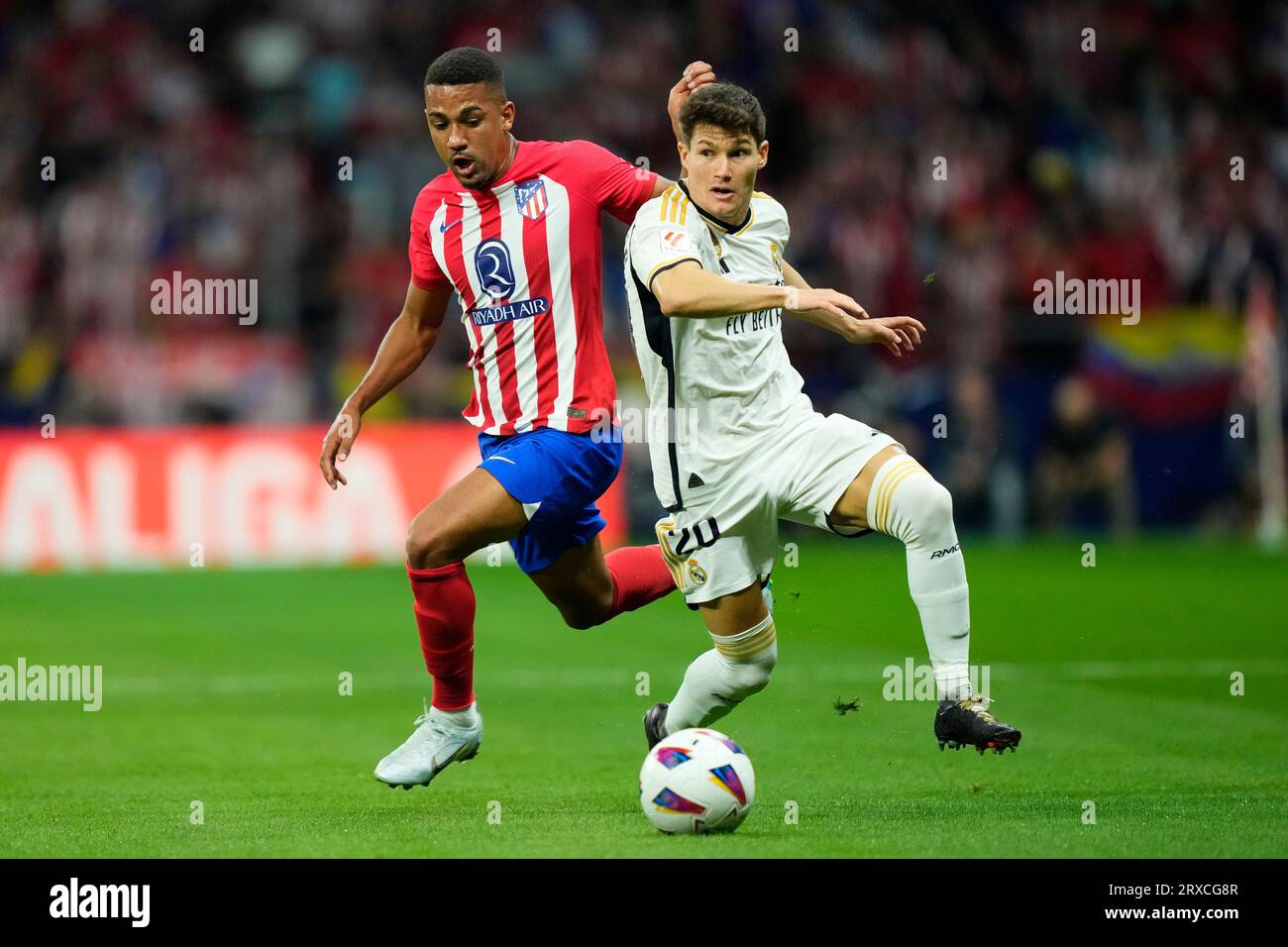 Madrid, Spain. 24th Sep, 2023. Fran Garcia of Real Madrid CF and Samuel Lino of Atletico de Madrid during the La Liga match between Atletico de Madrid and Real Madrid played at Civitas Metropolitano Stadium on September 24, 2023 in Madrid, Spain. (Photo by Cesar Cebolla/PRESSINPHOTO) Credit: PRESSINPHOTO SPORTS AGENCY/Alamy Live News Stock Photo
