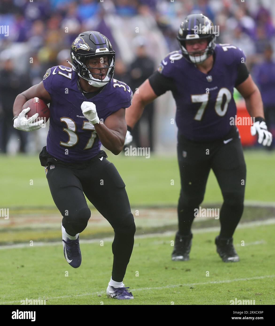 Baltimore, MD, USA. 24th Sep, 2023. Baltimore Ravens RB Kenyan Drake (37) in action against the Indianapolis Colts at M&T Bank Stadium in Baltimore, MD. Photo/ Mike Buscher/Cal Sport Media/Alamy Live News Stock Photo